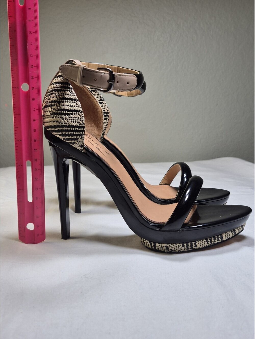 Badgley Mischka by Mark James Ritchie Platform Sz 7.5 Ankle Strap Heels $240 - Picture 5 of 9